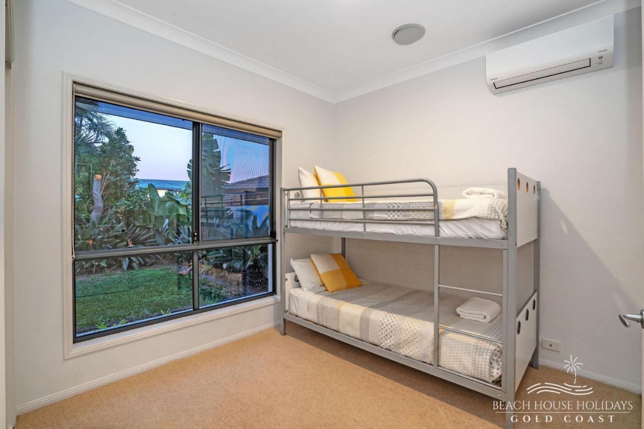 Maureen Waterfront Beach House Broadbeach Waters Esterno foto